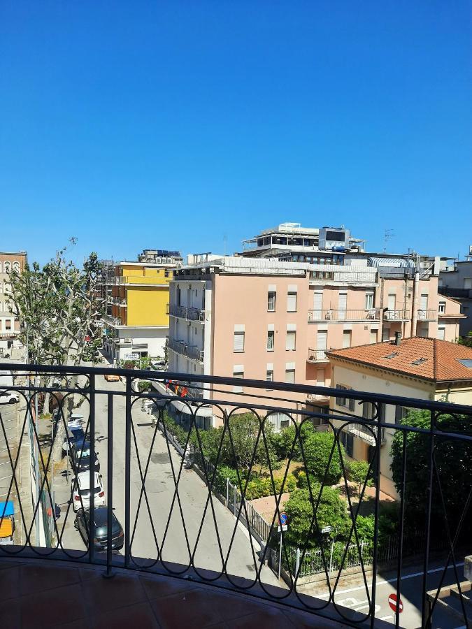 La Dolce Vita Rímini Exterior foto