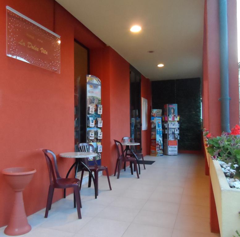 La Dolce Vita Rímini Exterior foto