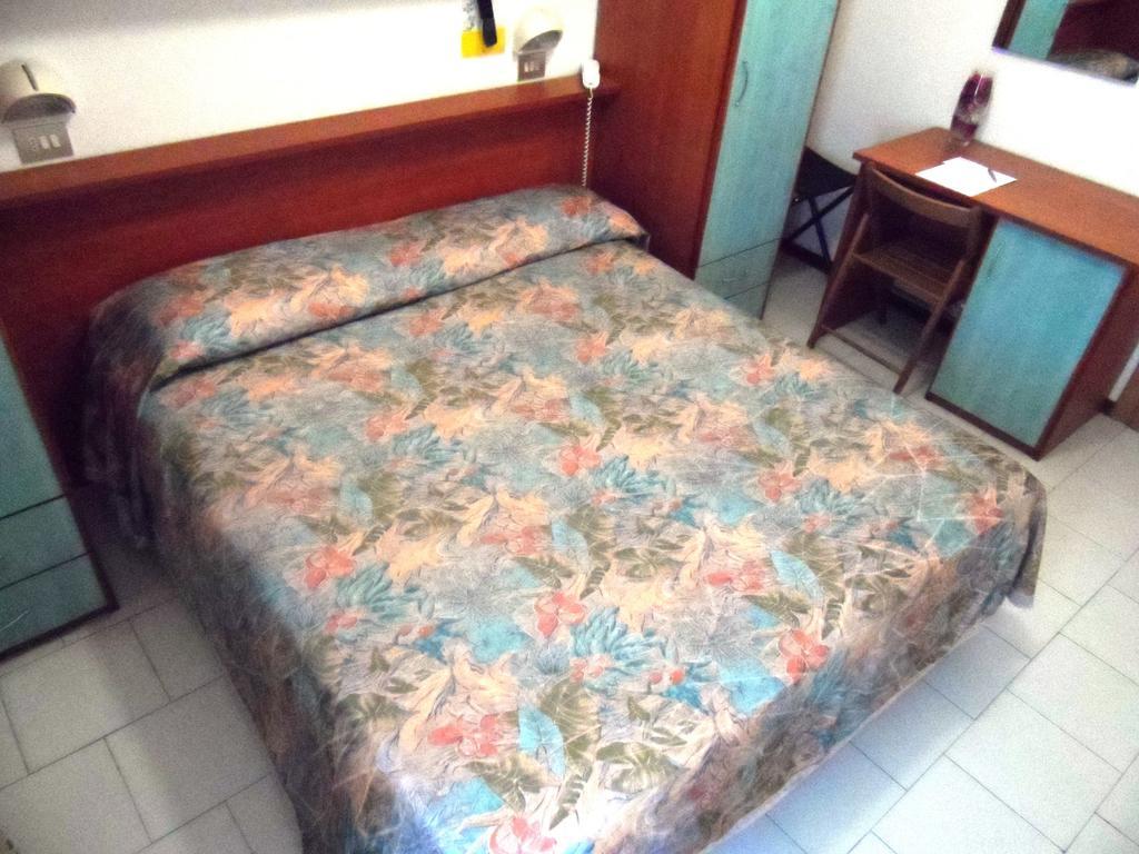 La Dolce Vita Rímini Habitación foto